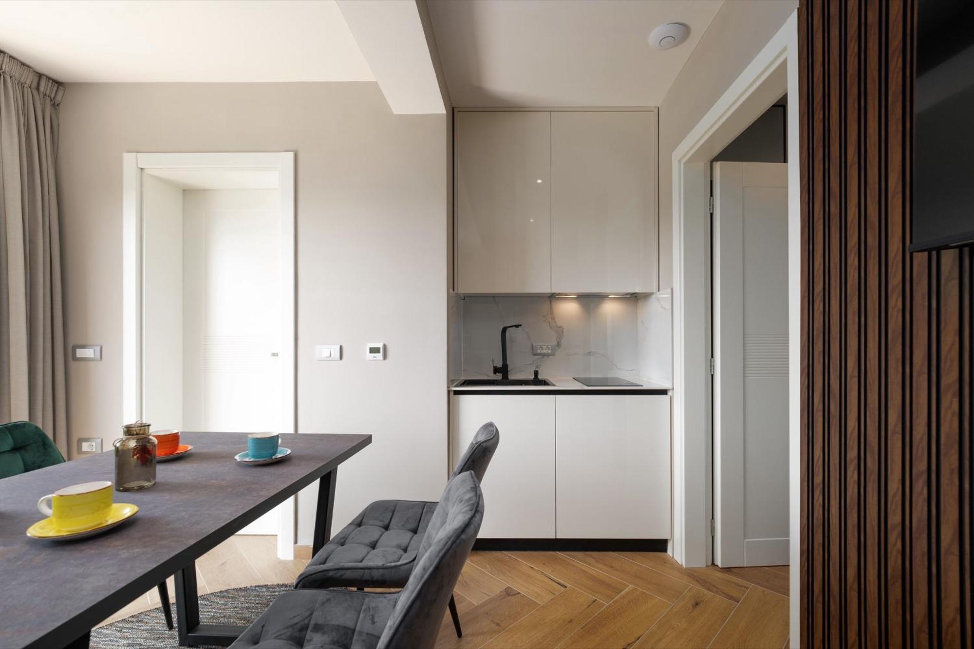 Larum Apartmens Vrsar Exterior foto