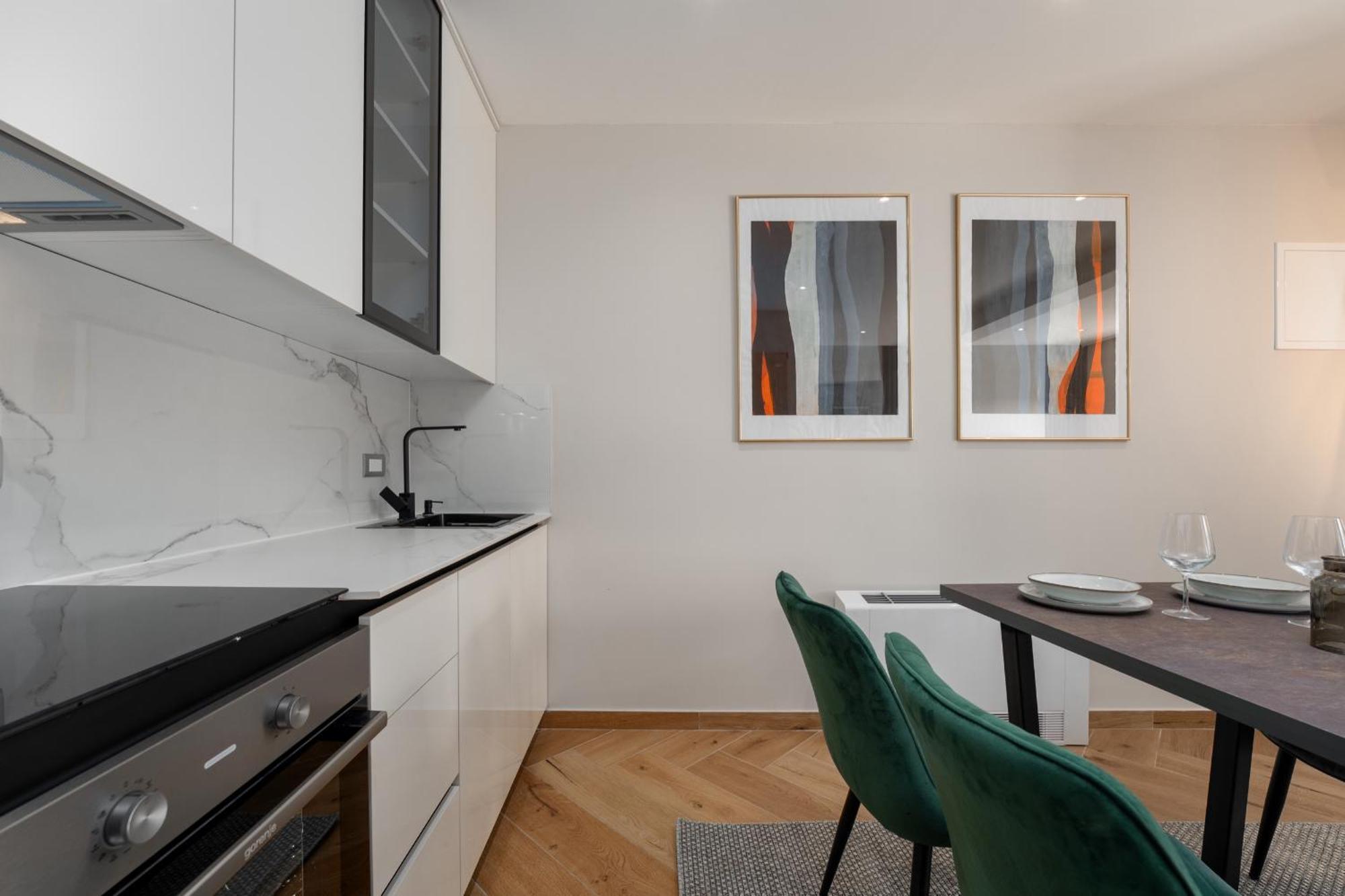 Larum Apartmens Vrsar Exterior foto